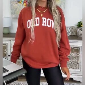 OLD ROW Pigment Dyed Crewneck